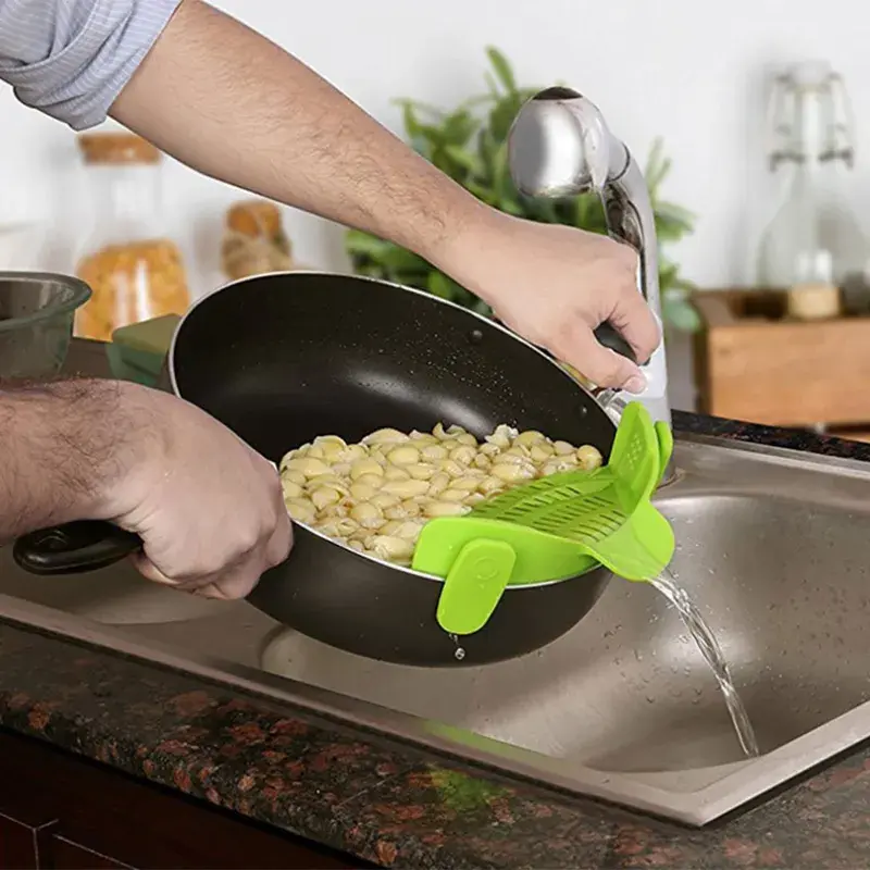 Household Kitchenware Wide mouth silicone water utensils rack kitchen dish Vegetable pouring filter to prevent spillage