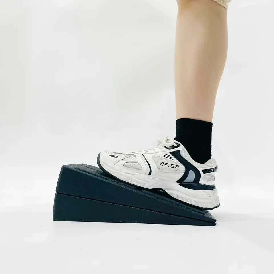 EVA squat wedge stretch inclined plate foot pad Featured Image