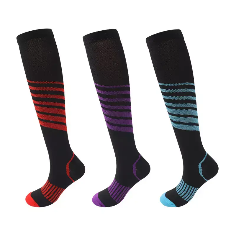 Men’s compression sport soccer socks Featured Image