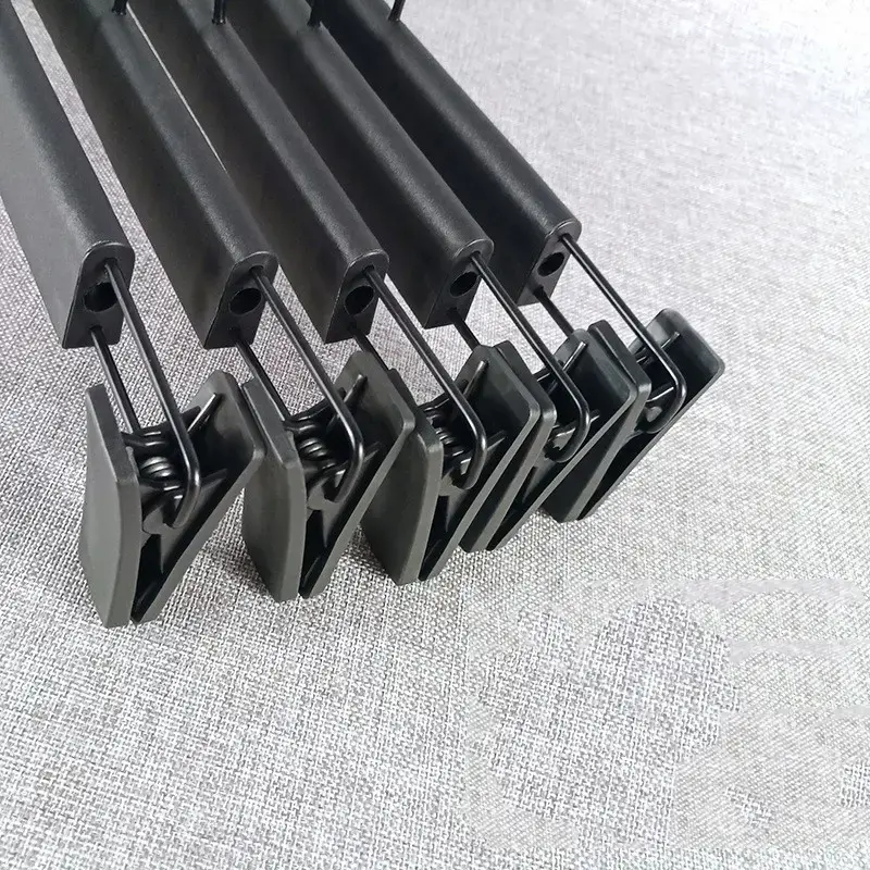 custom Friendly Plastic Adult Bottom Pants Hanger With Plastic Clips Plastic Pants Hangers For Clothes with clips