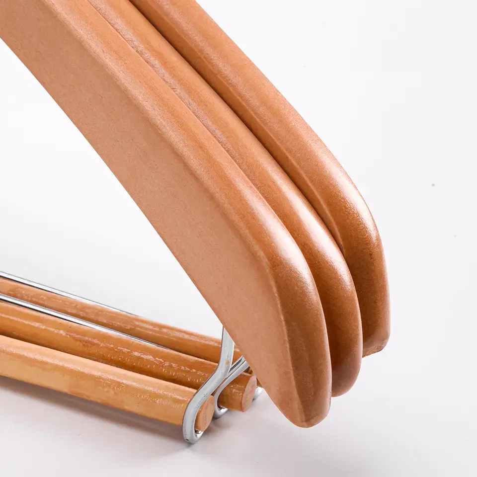 high quality cheap natural china wooden hanger clothes hanger lock with round bar